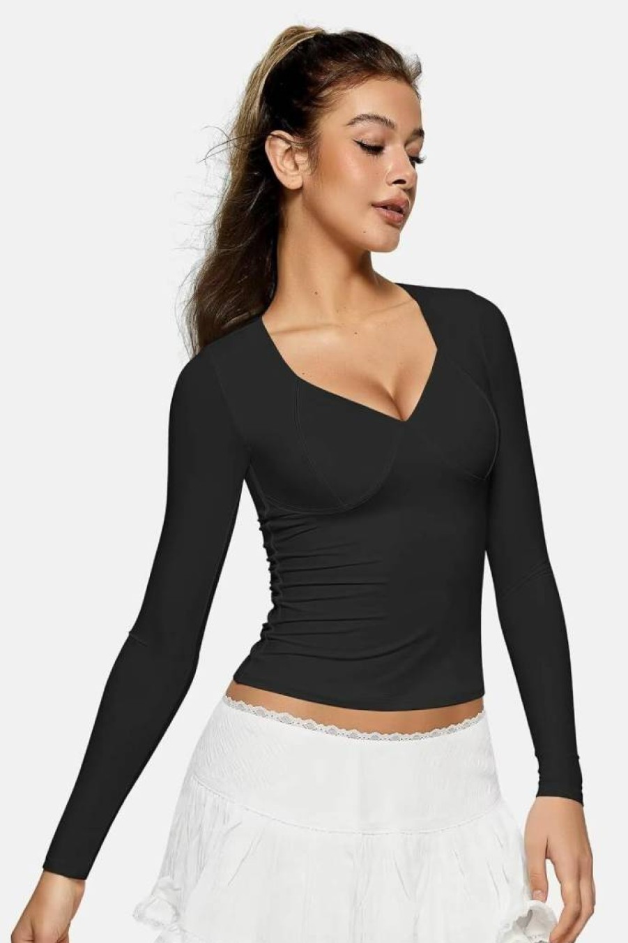 Vertvie Women's Y2K Slim Fit Long Sleeve V-Neck Crop Top - Double Lined Casual Tee for Going Out