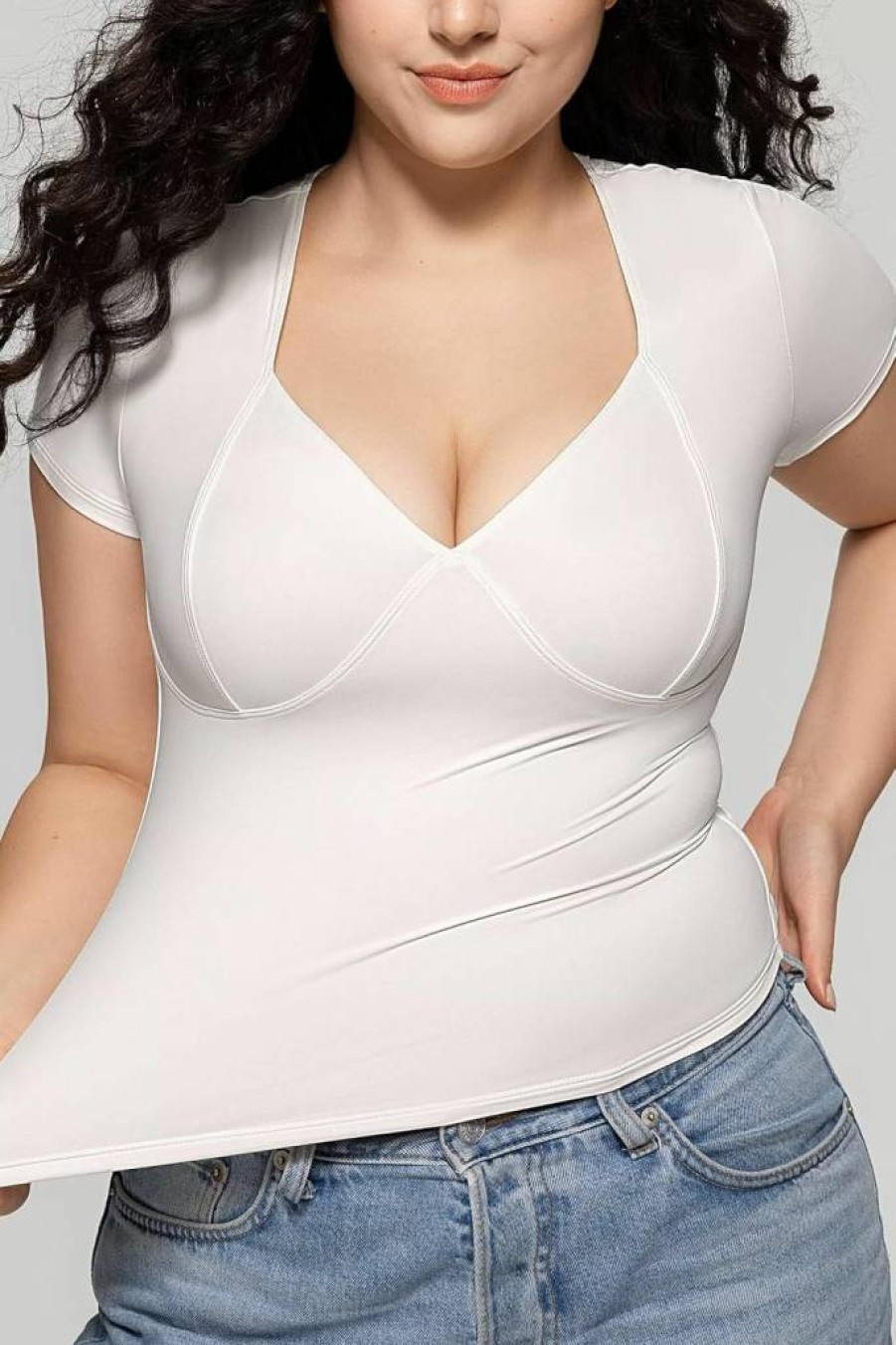Vertvie Women's Y2K V-Neck Slim Fit T-Shirt - Double Lined Short Sleeve Summer Top for Going Out 2024